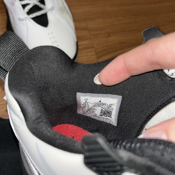 Nike Air Jordan Zoom '92 Men's Sneaker Shoes (White/Black/Gym Red/Wolf Grey - Picture 5 of 12